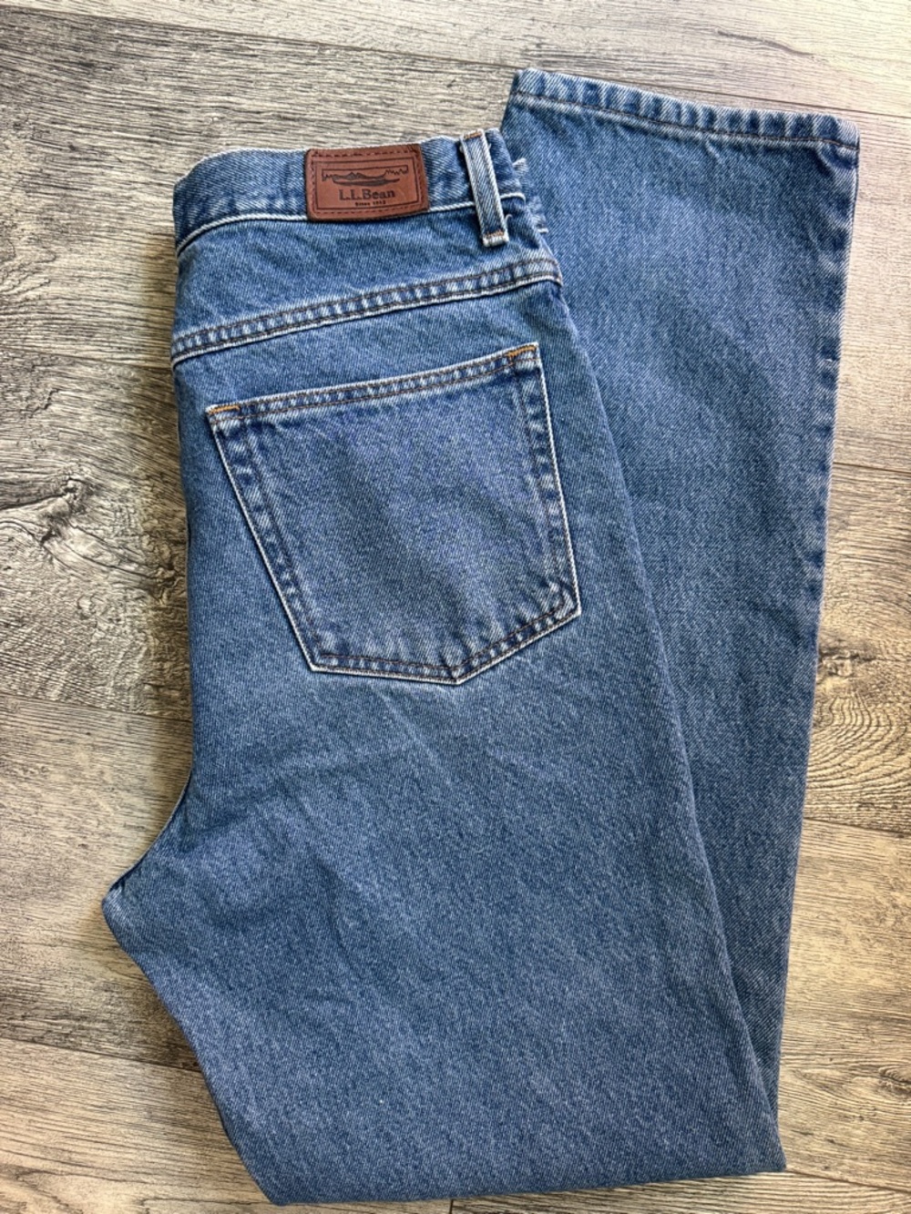 L.L. Bean Women's High-Rise Straight Jeans in Denim Blue